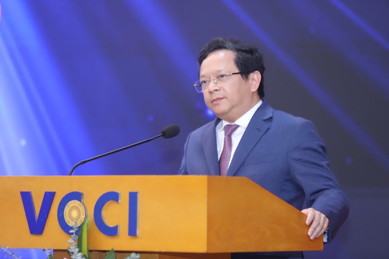 &Ocirc;ng Nguyễn Đức Hiển, Ph&oacute; Trưởng ban Ch&iacute;nh s&aacute;ch chiến lược Trung ương: C&aacute;c văn kiện, nghị quyết đ&atilde; nhấn mạnh vai tr&ograve; quan trọng của c&aacute;c nh&agrave; cung ứng trong m&ocirc; h&igrave;nh tăng trưởng mới - Ảnh: VGP/HT