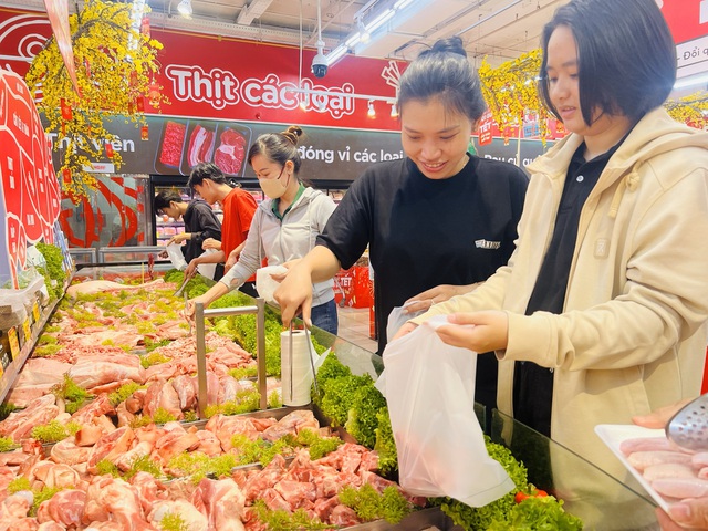 Siêu thị bảo đảm nguồn hàng, bán thịt heo không lợi nhuận phục vụ Tết