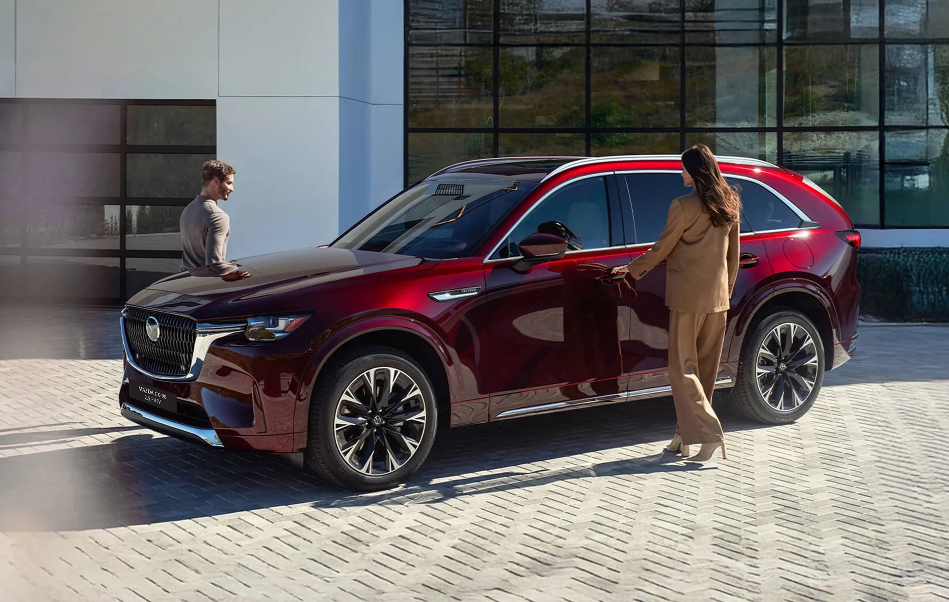 Mazda nhận đặt hàng mẫu SUV Flagship CX-90 2.5 PHEV cao cấp mới tại Việt Nam