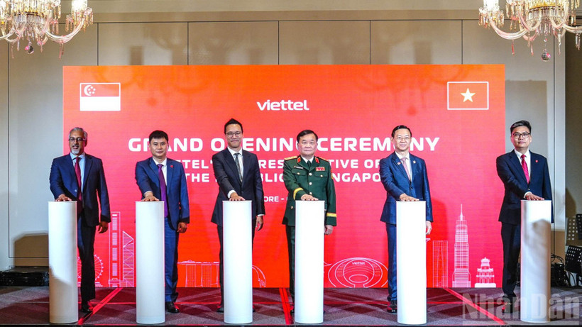 Viettel chính thức khai trương văn phòng đại diện tại Singapore