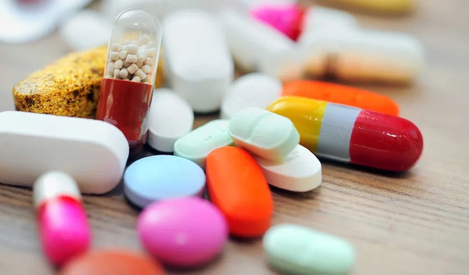 Xử phạt 2 doanh nghiệp dược do nhập khẩu và bán thuốc sai quy định