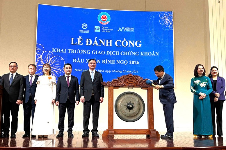 Đánh cồng Khai trương giao dịch Xuân Bính Ngọ 2026 tại Sở Giao dịch Chứng khoán TPHCM