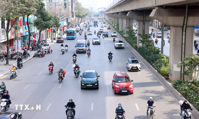 Hà Nội hoàn thành chuyển đổi xe taxi chạy xăng, dầu sang sử dụng điện vào năm 2030