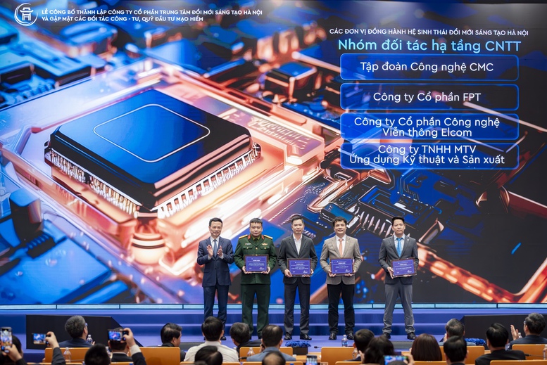 FPT đồng hành cùng Hà Nội phát triển hệ sinh thái đổi mới sáng tạo