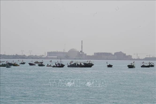 Các hãng vận tải biển lớn đình chỉ hoạt động qua Eo biển Hormuz