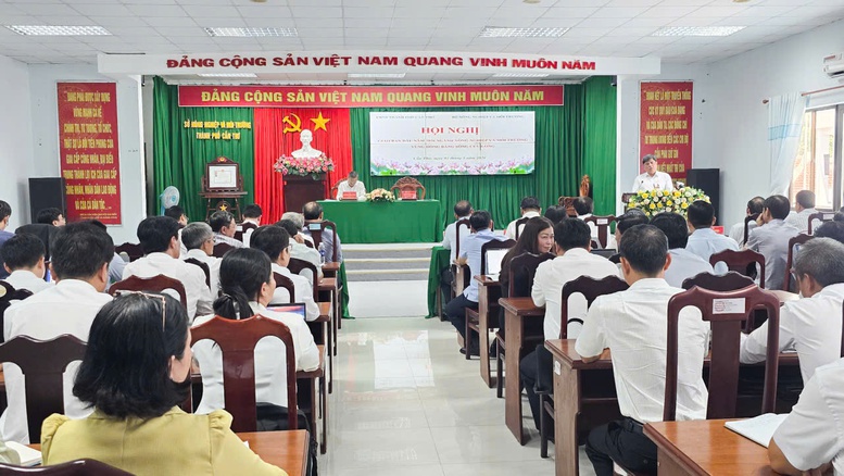 Đề &aacute;n "Ph&aacute;t triển 01 triệu h&eacute;c-ta chuy&ecirc;n canh l&uacute;a chất lượng cao, ph&aacute;t thải thấp gắn với tăng trưởng xanh" tiếp tục được triển khai với 07 m&ocirc; h&igrave;nh điểm cấp trung ương ở c&aacute;c tỉnh trong khu vực - Ảnh: VGP/LS