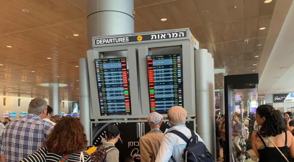 Hơn 700 hành khách bị ảnh hưởng khi nhiều chuyến bay Hà Nội – Trung Đông dừng khai thác