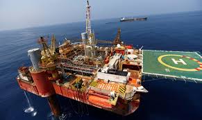 Giá dầu tăng mở ra lợi thế cho Malaysia, nhà cung cấp xăng dầu lớn của Việt Nam