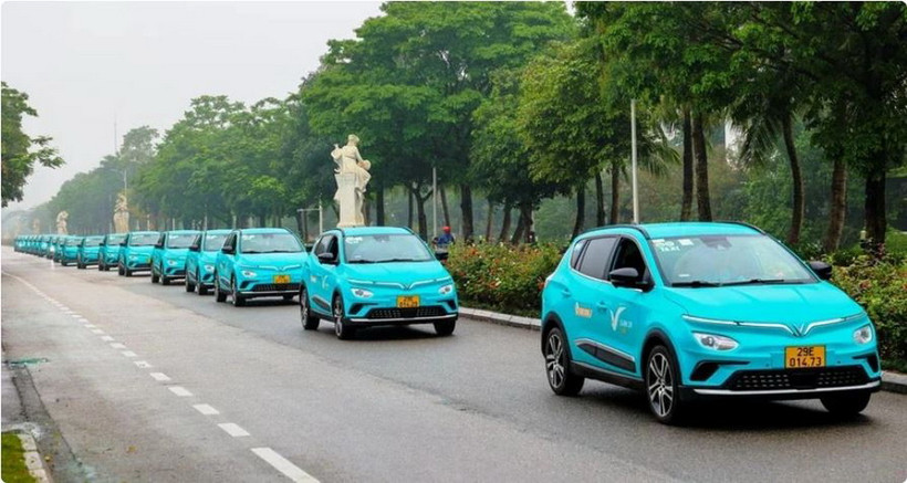 Loạt cơ chế để Hà Nội chuyển toàn bộ taxi sang xe điện trước năm 2030