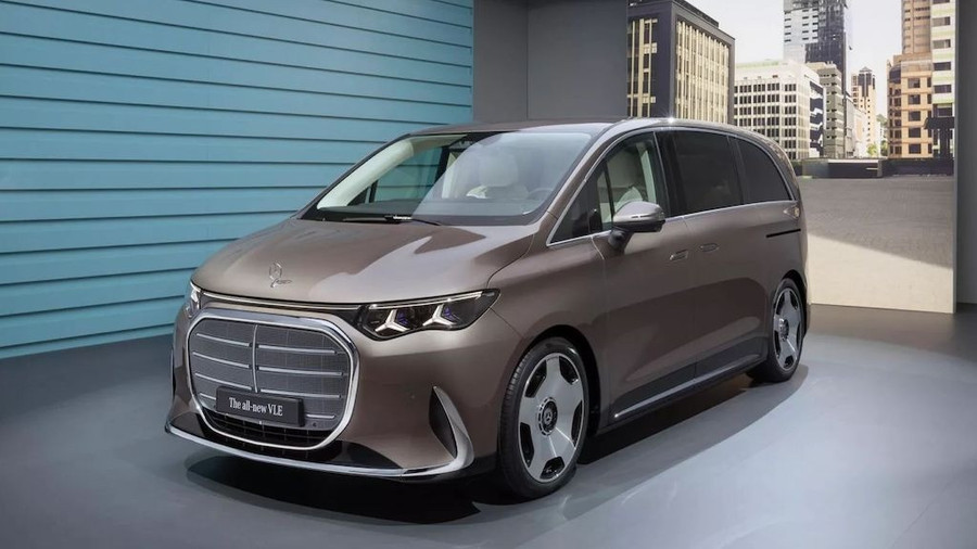 Mercedes VLE 2028: Mẫu limousine thuần điện, đi được 700 km/lần sạc
