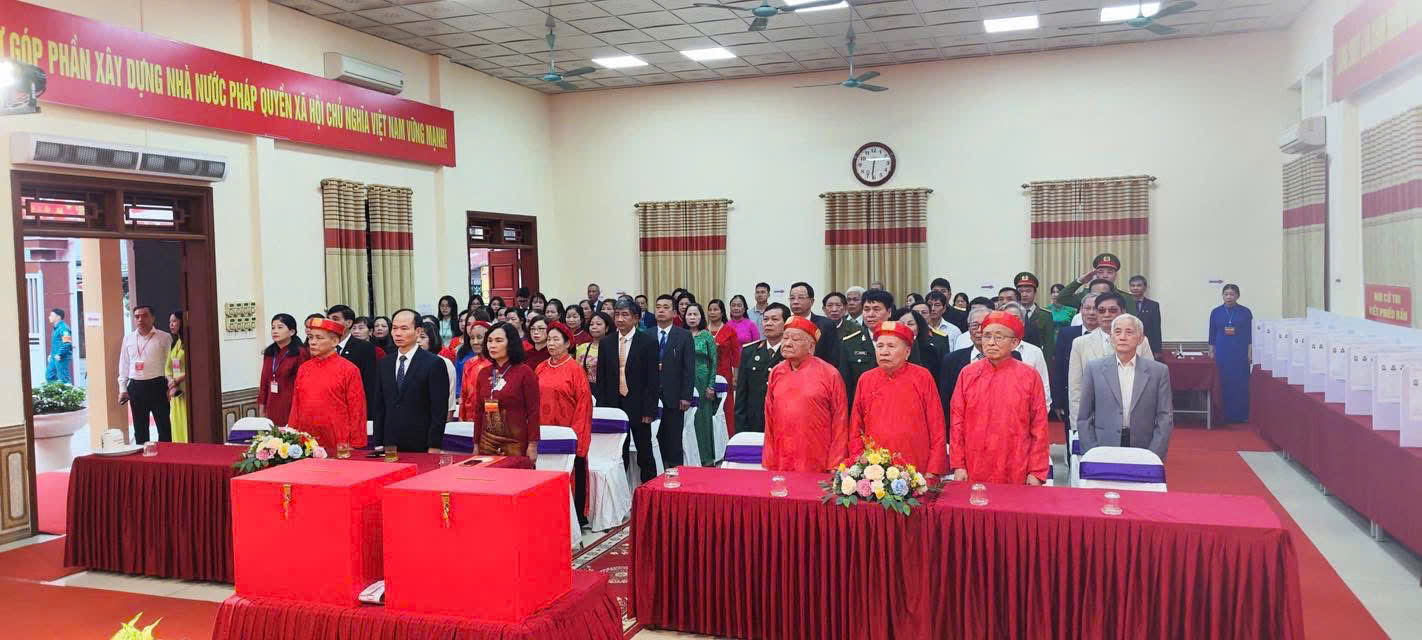 Kh&ocirc;ng kh&iacute; trang nghi&ecirc;m tại lễ khai mạc bầu cử đại biểu Quốc hội kh&oacute;a XVI v&agrave; đại biểu HĐND c&aacute;c cấp nhiệm kỳ 2026 &ndash; 2031 tại phường Việt Hưng, TP H&agrave; Nội.