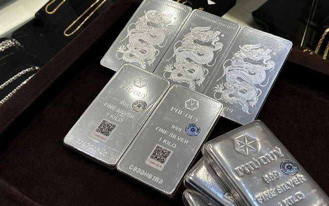 Giá bạc hôm nay 18/3: Đảo chiều tăng