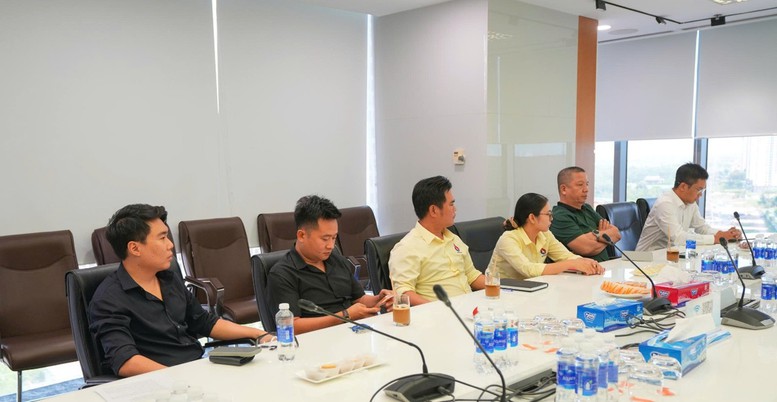 PV GAS v&agrave; C&ocirc;ng ty Kinh doanh Sản phẩm kh&iacute; chủ động l&agrave;m việc với c&aacute;c kh&aacute;ch h&agrave;ng để thống nhất phương &aacute;n bảo đảm nguồn cung cho thị trường cho 2 th&aacute;ng tới - Ảnh: VGP/LT