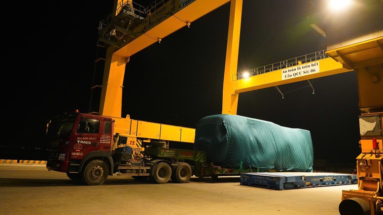 Đ&acirc;y l&agrave; l&ocirc; h&agrave;ng đầu ti&ecirc;n trong hợp đồng 300 xe được xuất khẩu sang thị trường Th&aacute;i Lan trong năm 2026