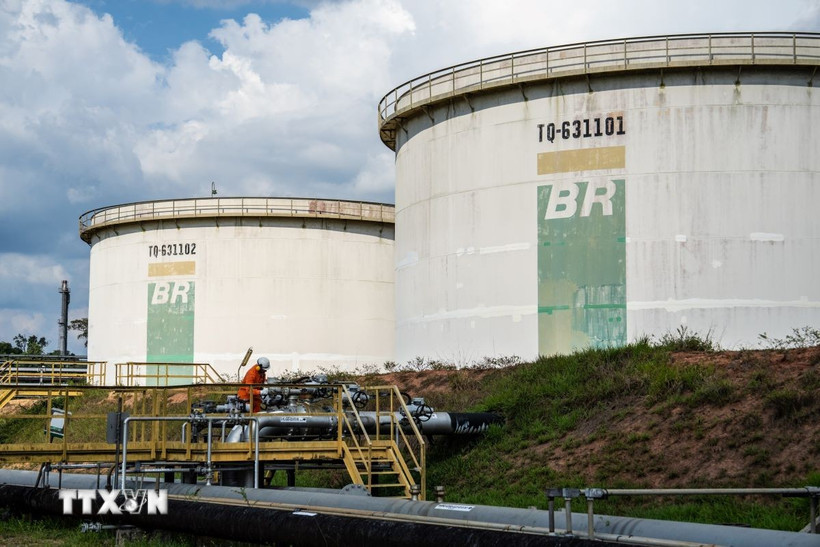 Mexico nghiên cứu đề xuất liên minh dầu khí với Brazil