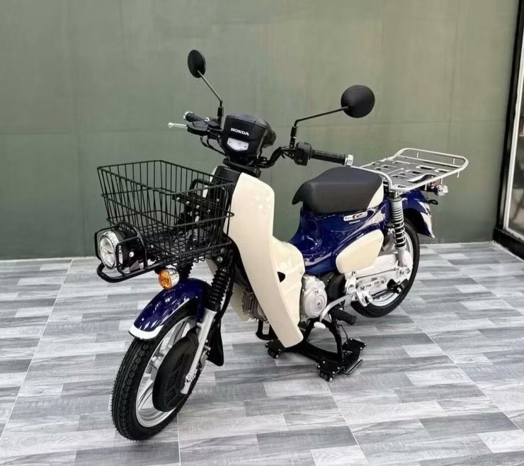 Honda Super Cub 110 Pro 2026 có mặt tại Việt Nam, giá gần 165 triệu đồng