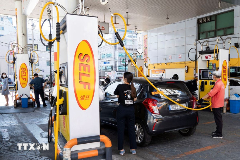 Các nước tiếp tục điều chỉnh chiến lược năng lượng do xung đột tại Trung Đông