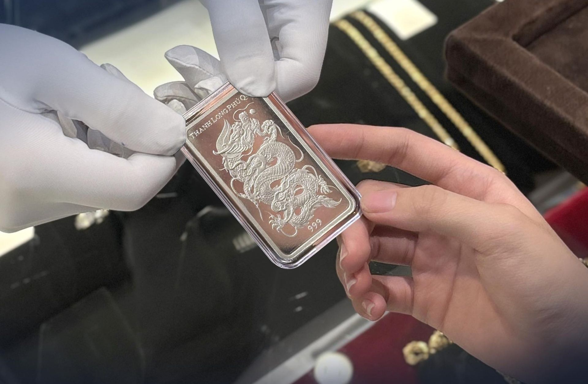 Giá bạc hôm nay 31/3: Xu hướng tăng