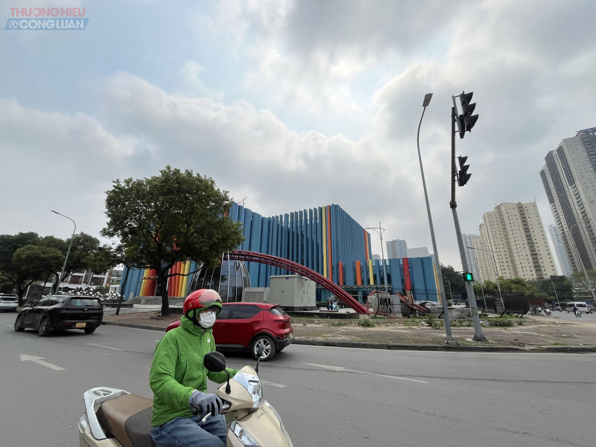 Thời tiết ngày 2/4: Bắc Bộ nắng nóng trở lại, Nam Bộ nắng nóng, đề phòng dông lốc