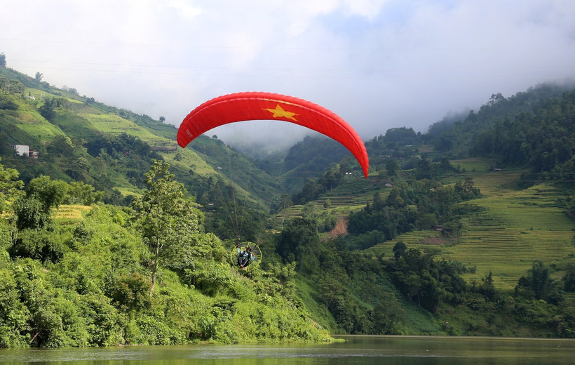 Từ ngày 6-15/4, nhiều khu vực ngày nắng, chiều tối và đêm có mưa dông