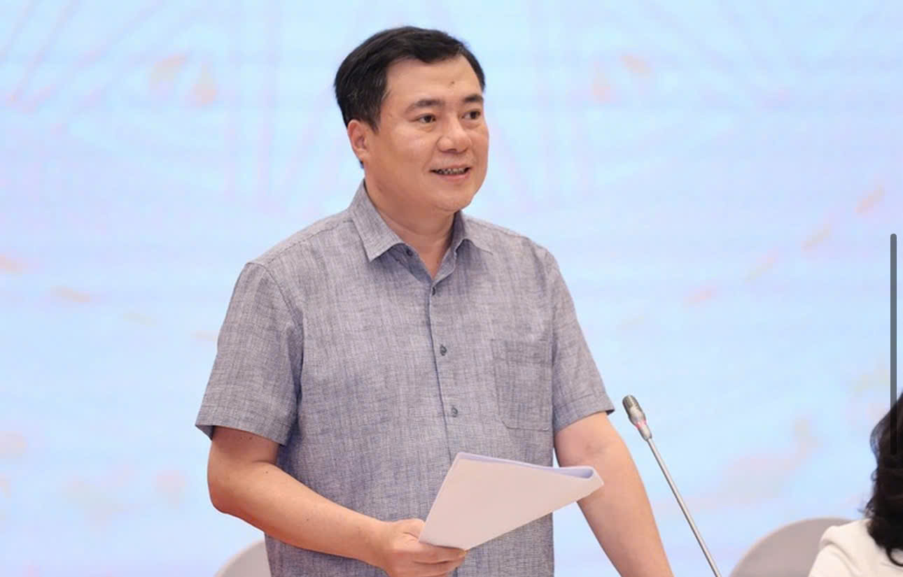 Đã mua thêm 3,2 triệu m³ xăng dầu trong tháng 3, đủ dùng hết tháng 4