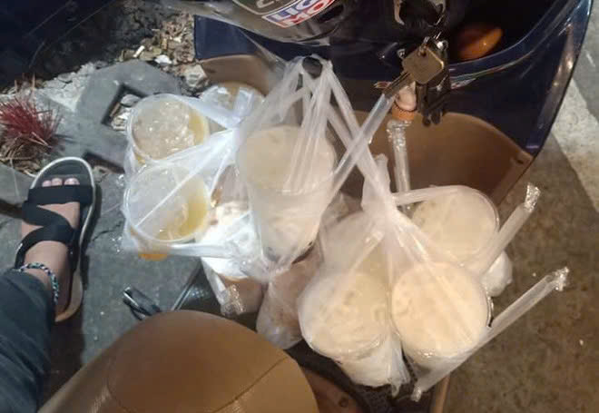 Vụ 33 cốc trà sữa bị “tiêu hủy”: Nhà trường vào cuộc