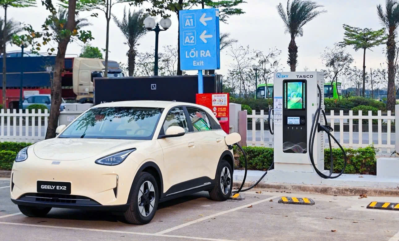 Tasco Auto và Ford bắt tay chia sẻ trạm sạc, thị trường xe điện tăng nhiệt