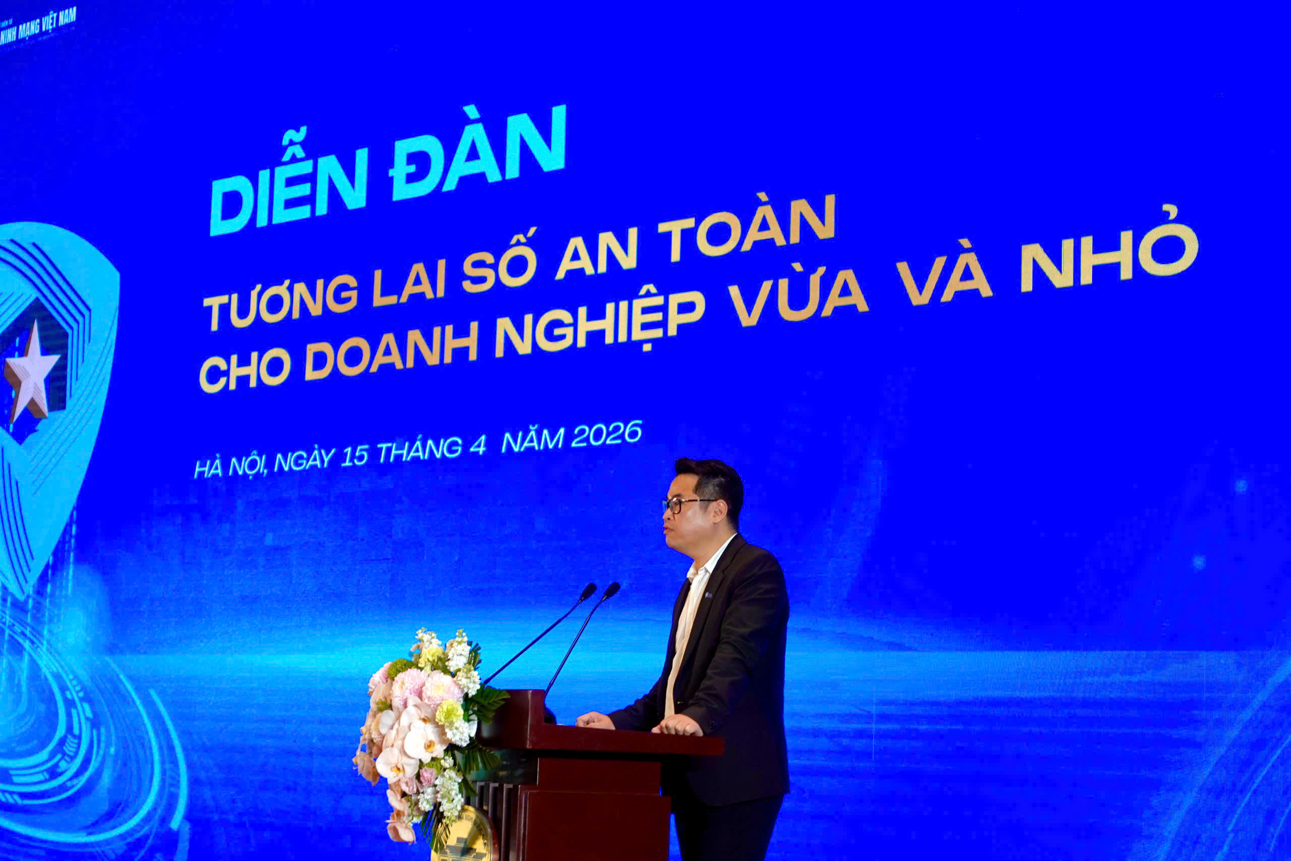 &Ocirc;ng Vũ Duy Hiền, Ph&oacute; Tổng thư k&yacute; ki&ecirc;m Ch&aacute;nh Văn ph&ograve;ng Hiệp hội An ninh mạng Quốc gia NCA ph&aacute;t biểu khai mạc diễn đ&agrave;n