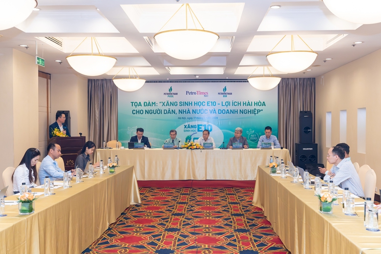 Tọa đ&agrave;m "Xăng sinh học E10 - Lợi &iacute;ch h&agrave;i h&ograve;a cho người d&acirc;n, Nh&agrave; nước v&agrave; doanh nghiệp" do Tạp ch&iacute; Năng lượng mới tổ chức chiều 17/4 - Ảnh: BTC