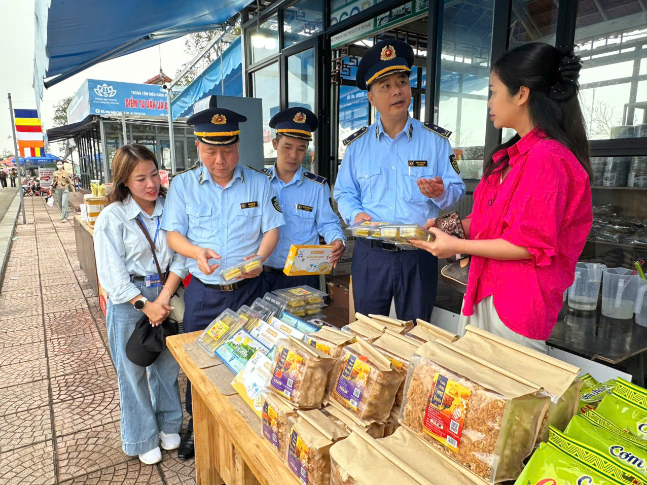 Hà Tĩnh tăng kiểm tra đột xuất, bảo vệ bữa ăn du khách