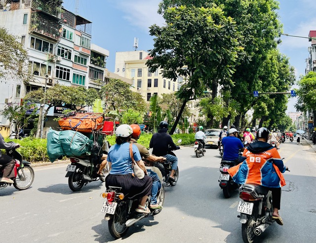 Hà Nội dự kiến hạn chế xe cá nhân từ năm 2035