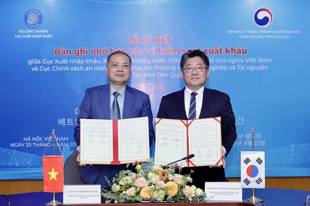Ký kết hợp tác kiểm soát thương mại giữa Việt Nam và Hàn Quốc