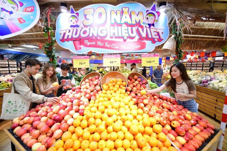 Tr&ecirc;n nền tảng Co.op Online, loạt ưu đ&atilde;i đến 50%, chương tr&igrave;nh &ldquo;giờ v&agrave;ng săn deal&rdquo; v&agrave; m&atilde; e-voucher giảm s&acirc;u được triển khai li&ecirc;n tục.