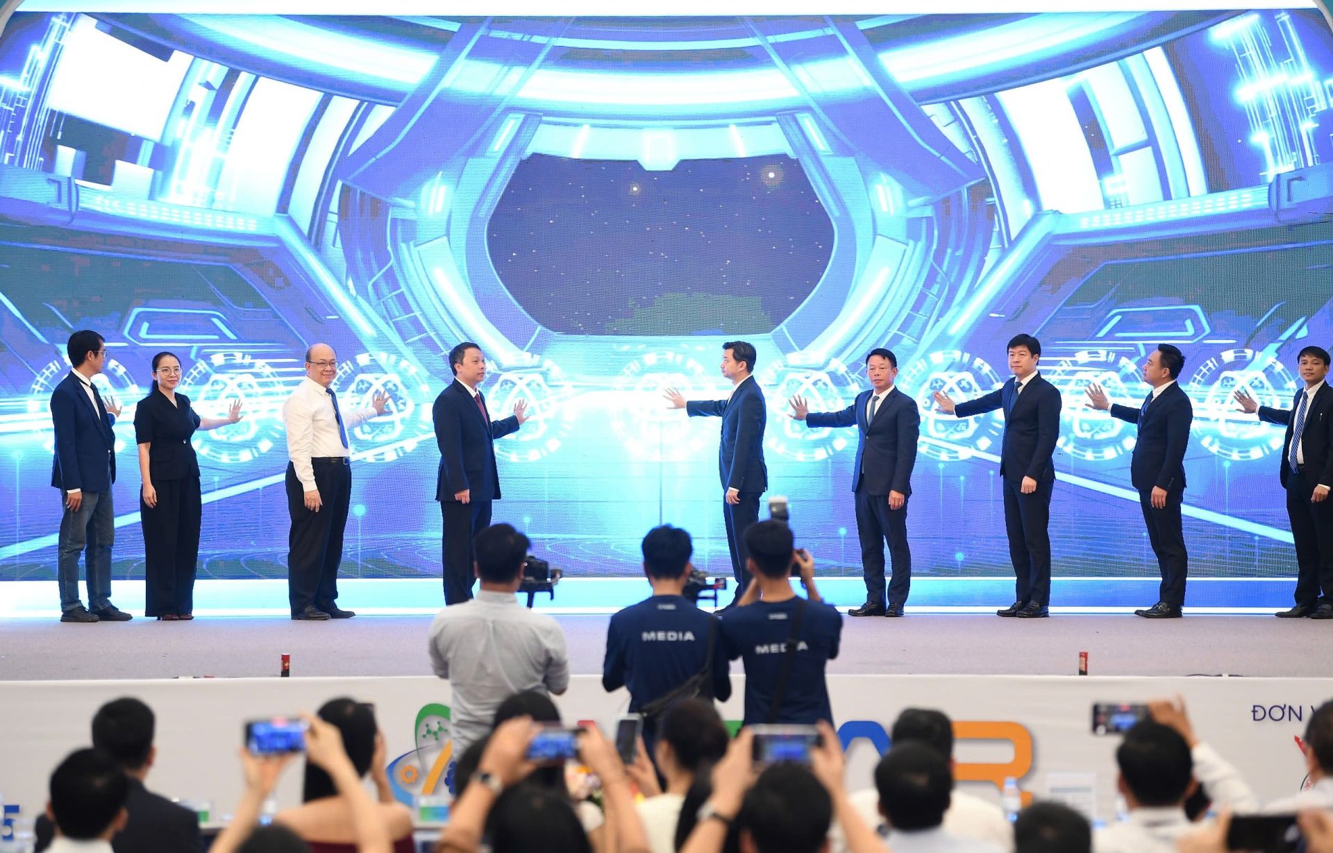 Gần 3.000 học sinh tranh tài tại chung kết quốc gia STEM, AI và Robotics 2025-2026