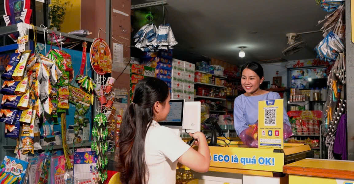 Hộ kinh doanh doanh thu vượt 3 tỷ đồng có phải đổi cách tính thuế ngay?