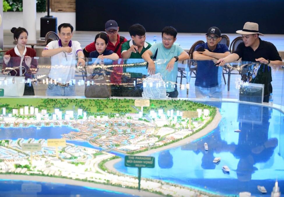 TP.HCM: 2 tuyến metro mở trục thịnh vượng, 2 siêu đô thị Vinhomes tạo cực tăng trưởng mới