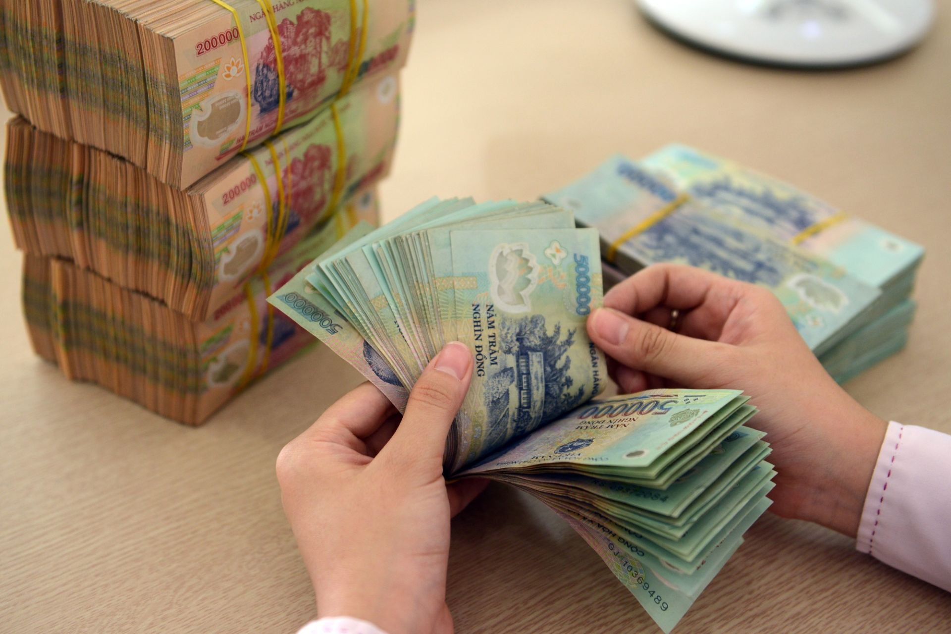 Chính thức: Tăng lương cơ sở lên 2.530.000 đồng/tháng từ 1/7/2026