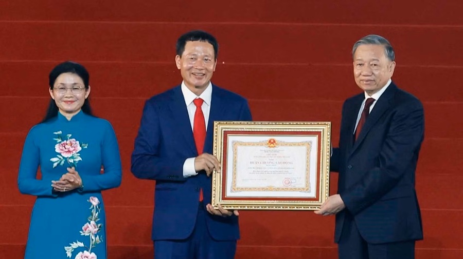 Chuyển hóa niềm tự hào thành trách nhiệm, khẳng định tầm vóc thành phố trực thuộc Trung ương