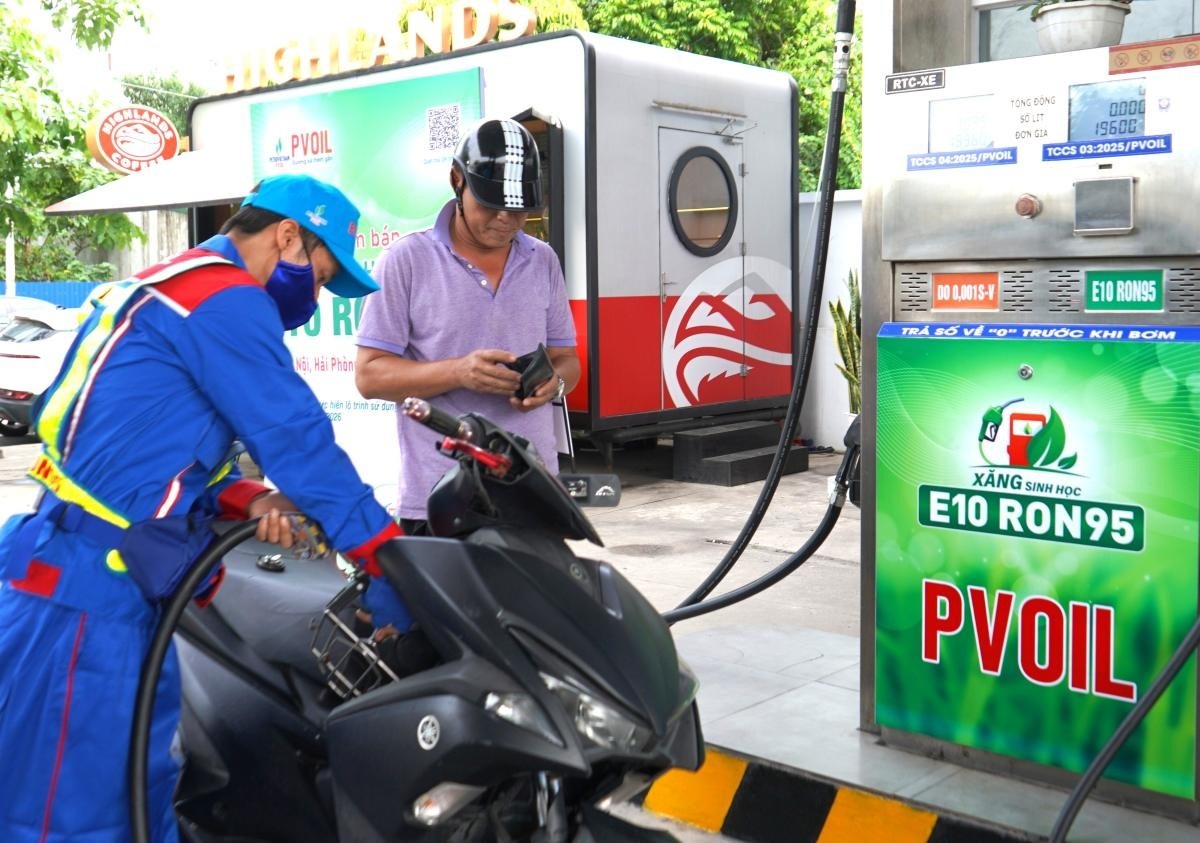 Tăng cường giám sát triển khai xăng sinh học E10, xử lý nghiêm hành vi vi phạm