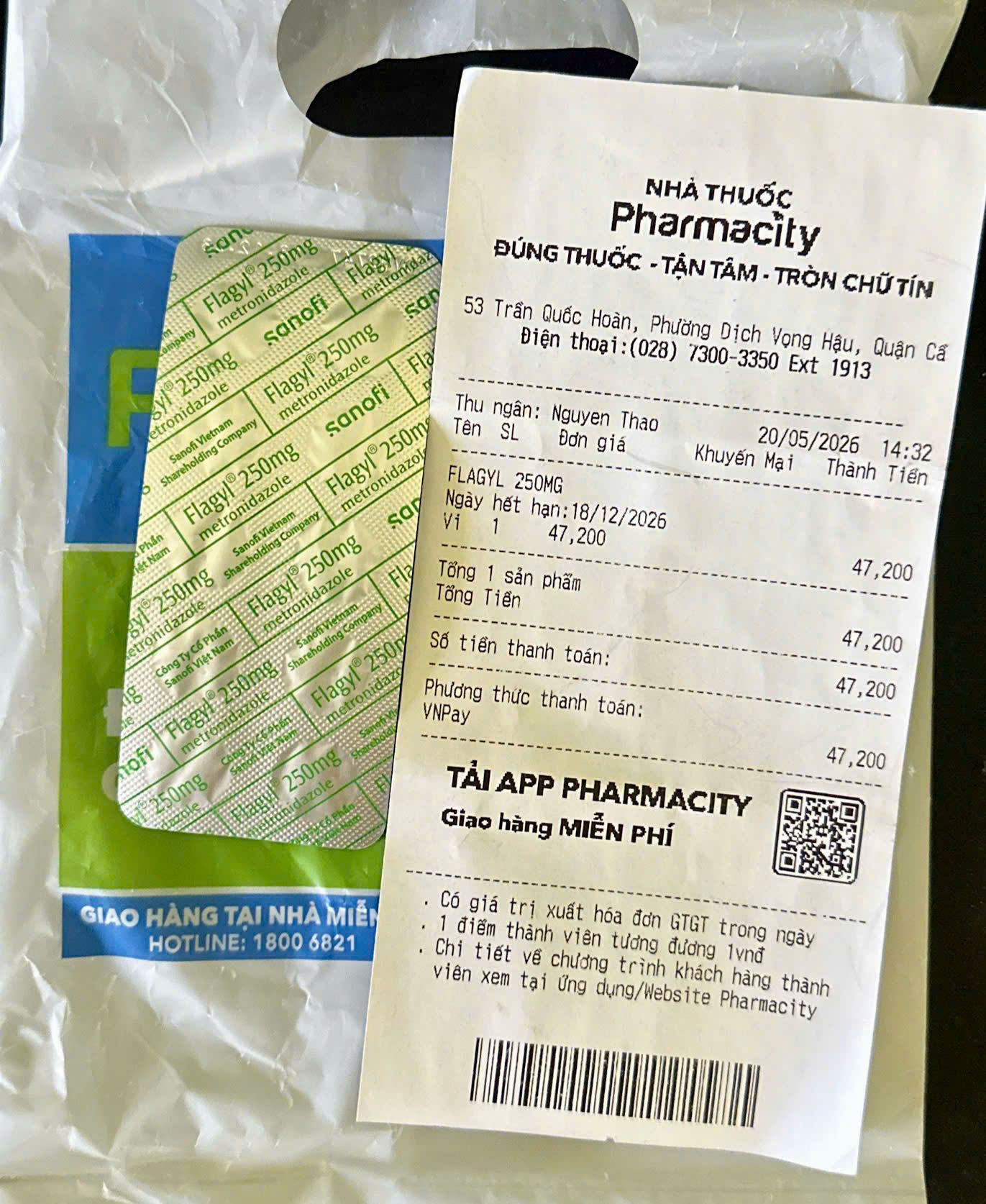 Tại Nh&agrave; thuốc Pharmacity số 53 Trần Quốc Ho&agrave;n, thuốc Flagyl b&aacute;n lẻ kh&ocirc;ng ghi r&otilde; h&agrave;m lượng, hướng dẫn sử dụng cho người d&ugrave;ng