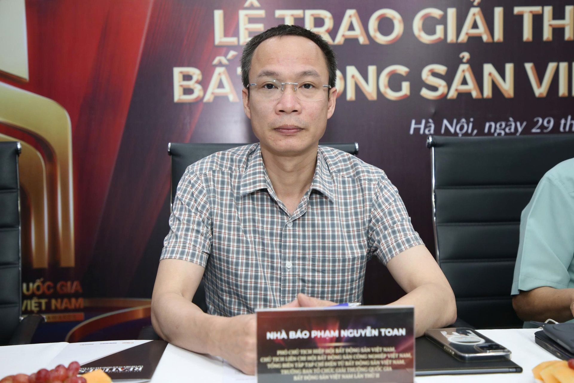 Nh&agrave; b&aacute;o Phạm Nguyễn Toan, Trưởng Ban Tổ chức Giải thưởng