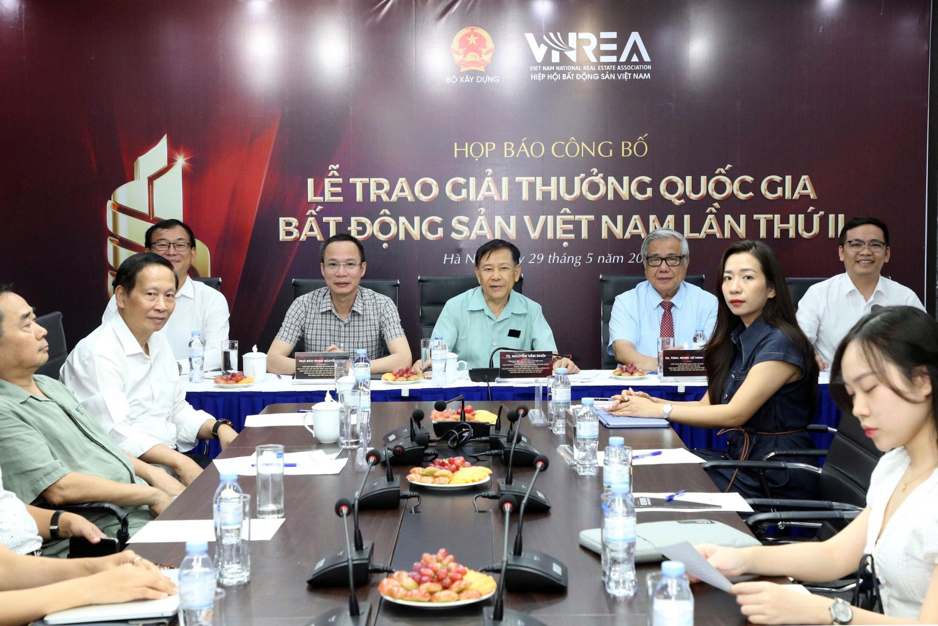 Chuyên gia chỉ ra thay đổi lớn của thị trường địa ốc: Doanh nghiệp giờ không thể chỉ bán nhà