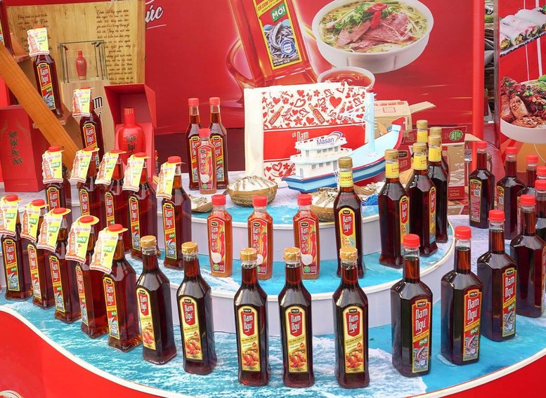 Nam Ngư đồng hành cùng làng nghề, góp phần phát triển bền vững ngành nước mắm Việt Nam