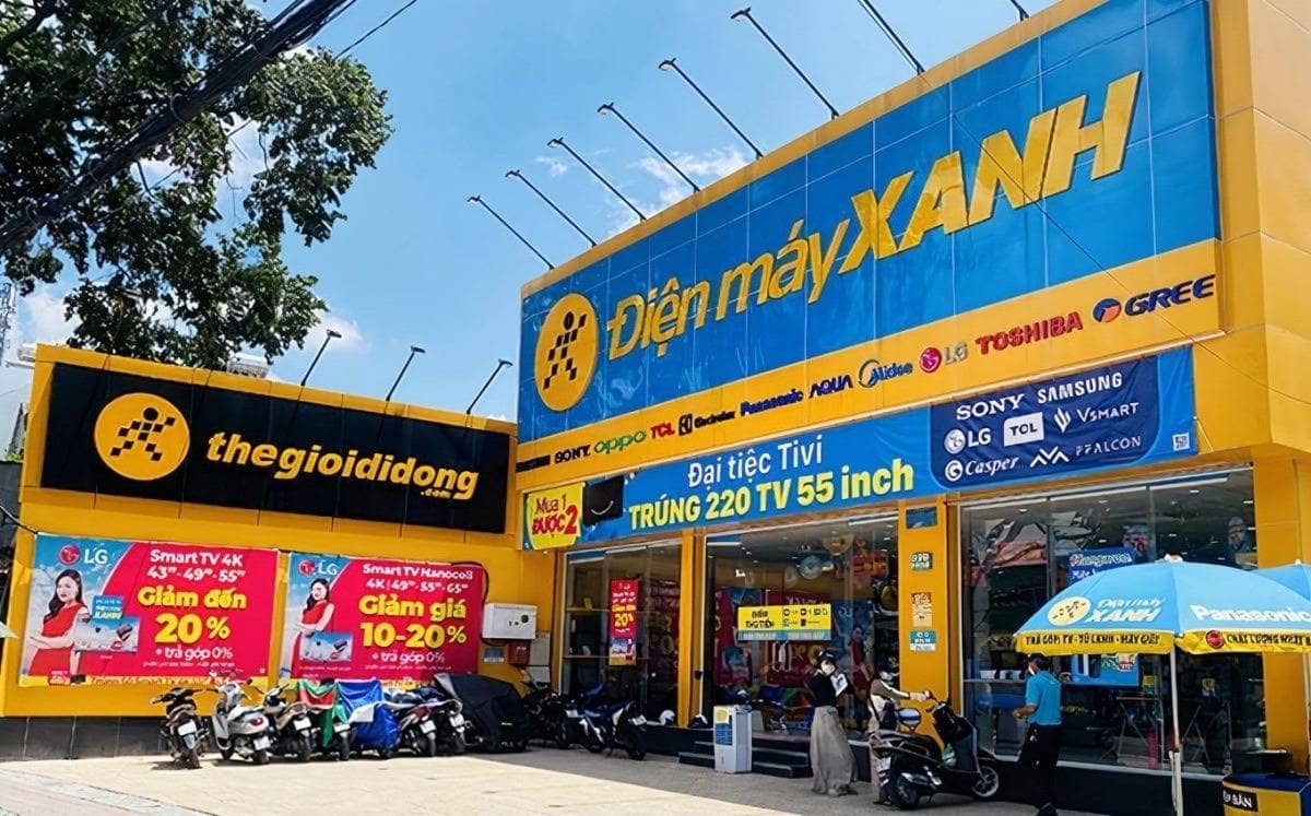Cửa h&agrave;ng Điện m&aacute;y Xanh.