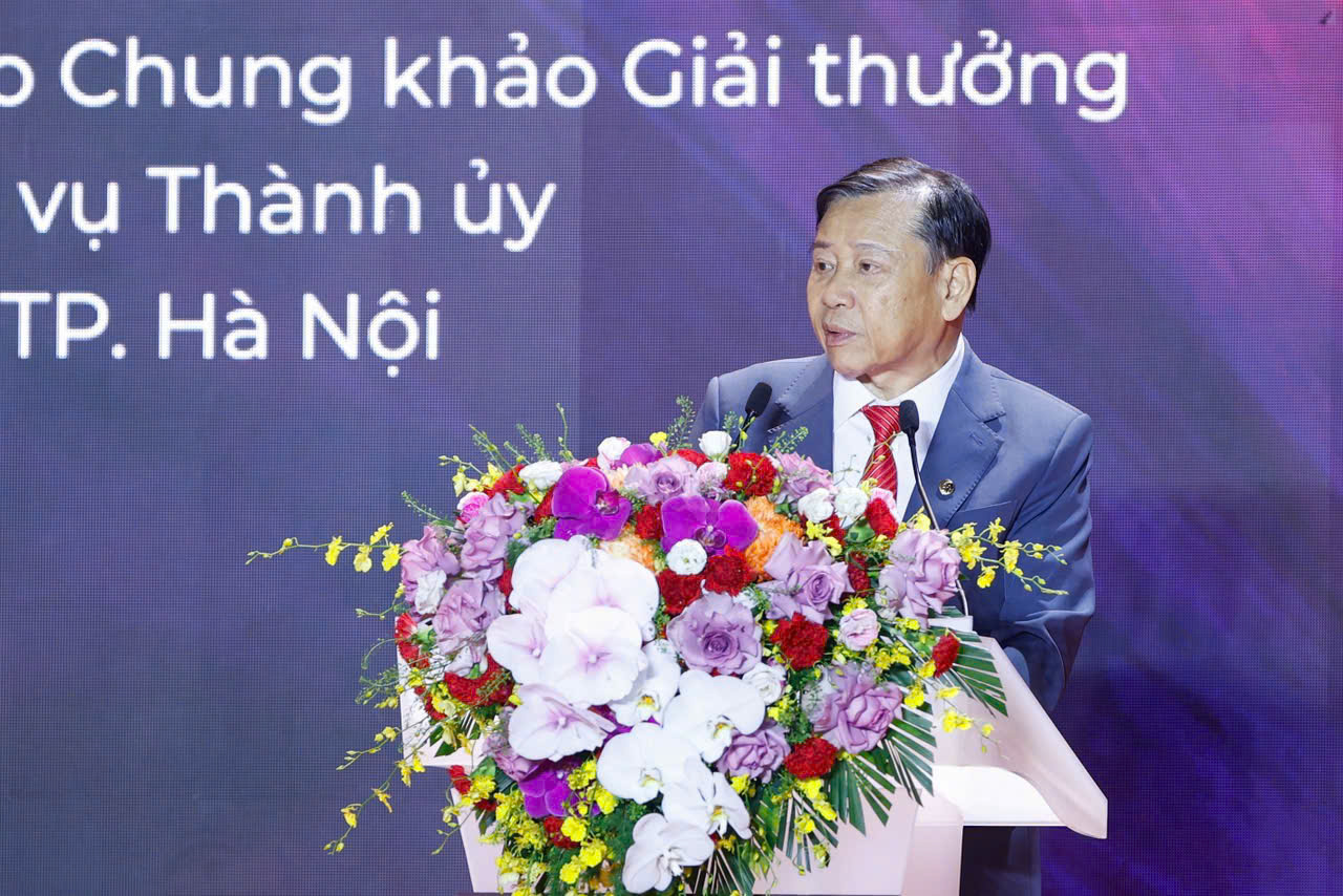 Chủ tịch Hiệp hội Bất động sản Việt Nam Nguyễn Văn Kh&ocirc;i ph&aacute;t biểu tại buổi lễ