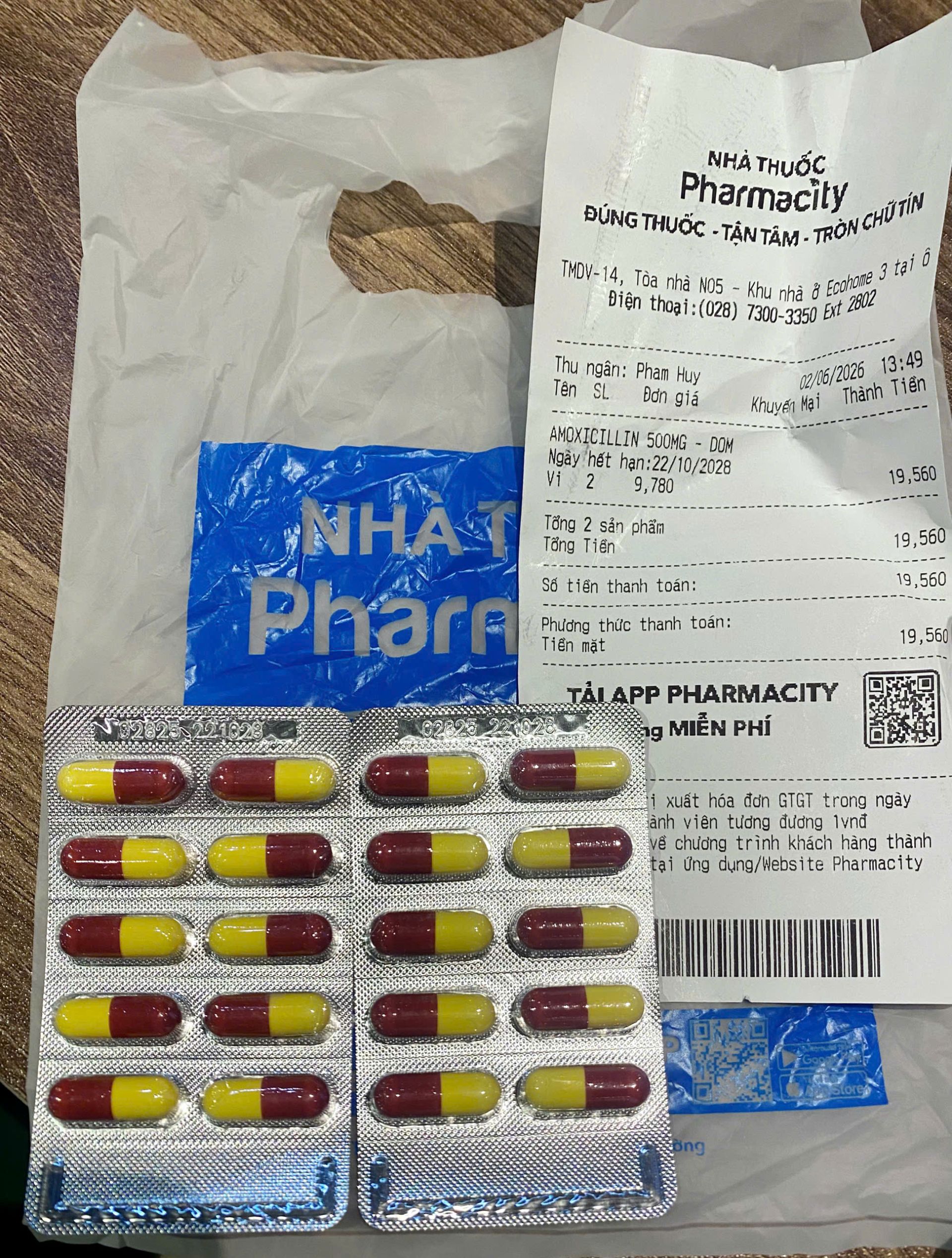 Thuốc Amoxicillin 500mg b&aacute;n lẻ kh&ocirc;ng ghi r&otilde; h&agrave;m lượng, hướng dẫn sử dụng cho người d&ugrave;ng