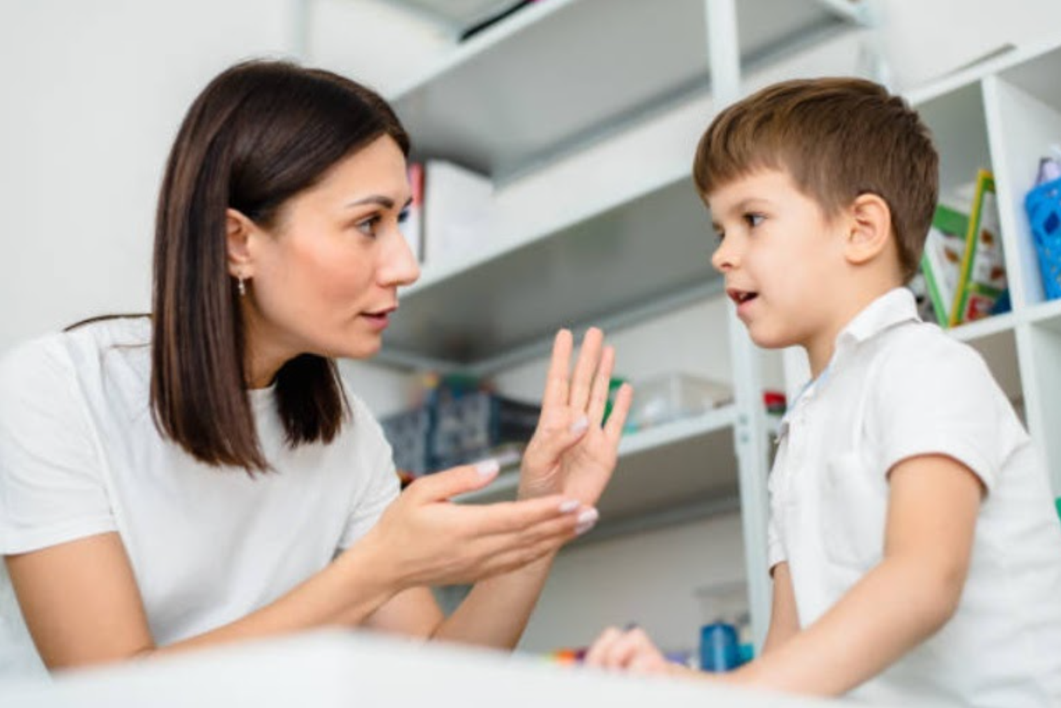 Trẻ tăng động không phải do “nghịch” mà vì não bộ gặp vấn đề kiểm soát hành vi