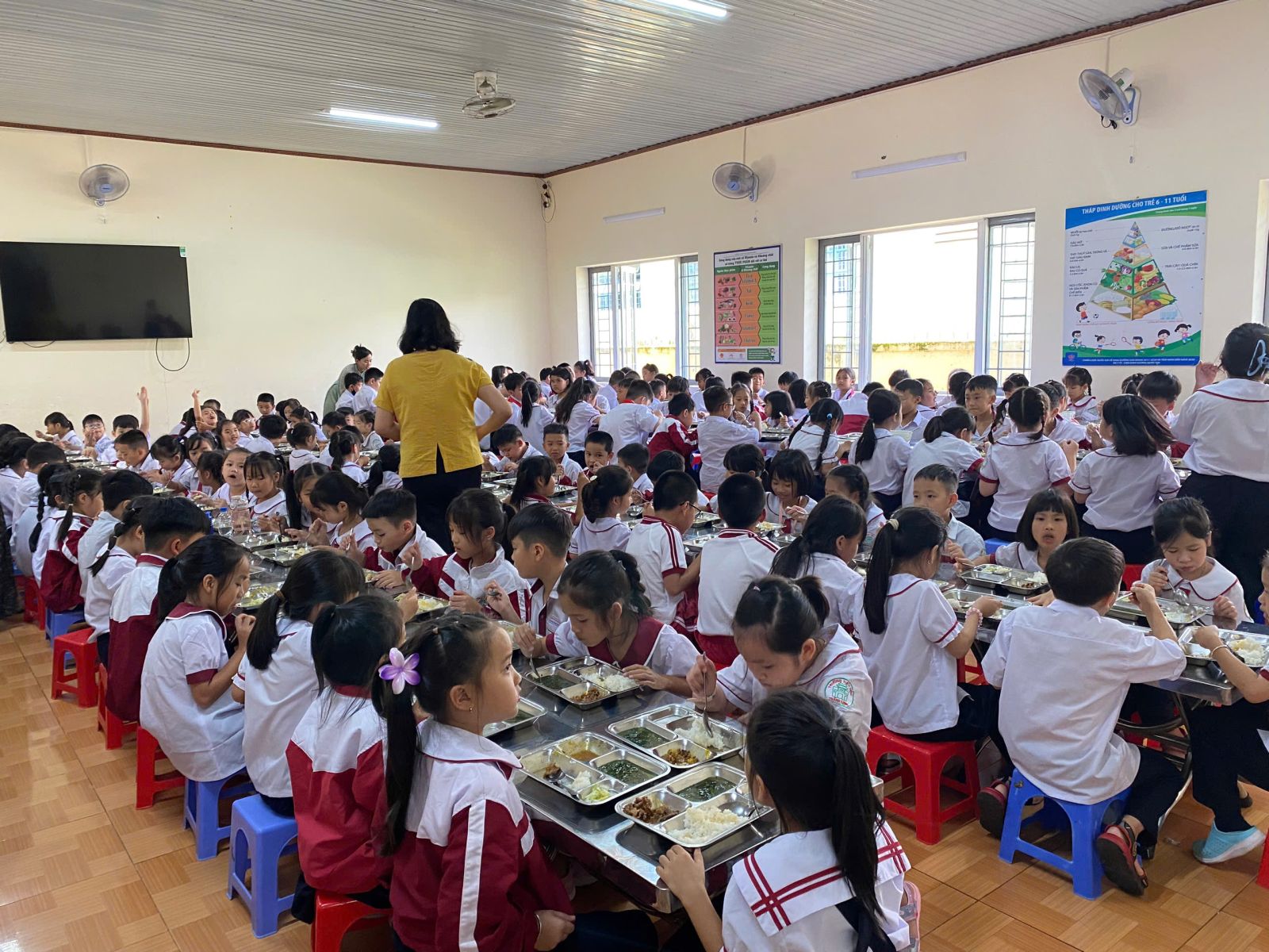 Hà Nội: Nhiều thách thức trong kiểm soát an toàn thực phẩm tại trường học