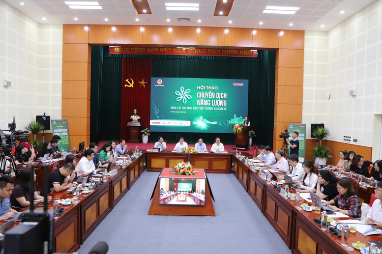 Hội thảo "Chuyển dịch năng lượng - Động lực cho mục ti&ecirc;u tăng trưởng hai con số" do B&aacute;o Lao động phối hợp với Bộ C&ocirc;ng Thương tổ chức chiều 9/6 - Ảnh: VGP/Vũ Phong