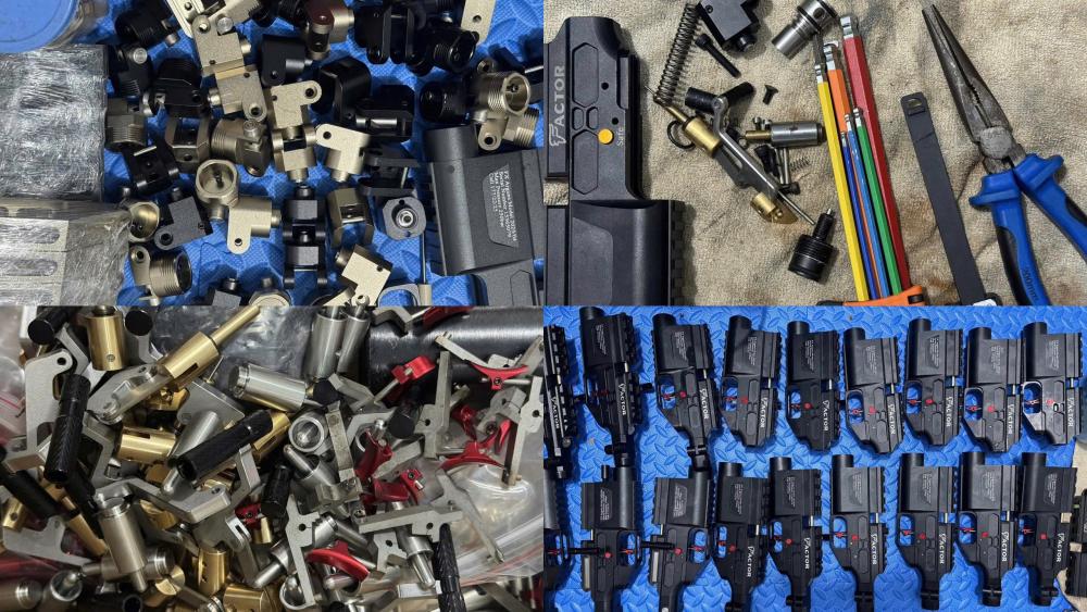 Linh kiện s&uacute;ng thu được tại nh&agrave; đối tượng Nguyễn Ch&iacute; Thanh
